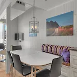 Vesteralen Apartment